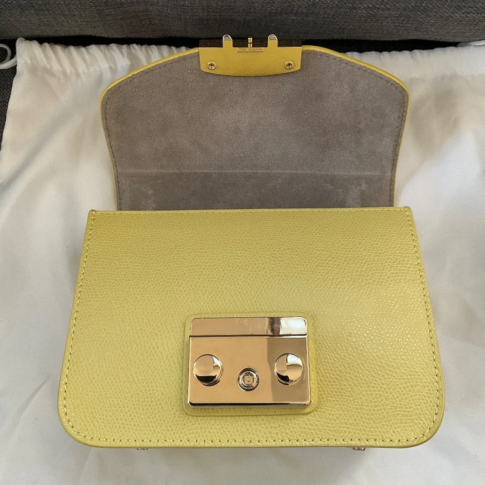 Furla Metropolis Mini Crossbody in Cedro Yellow - Picture 4 of 5